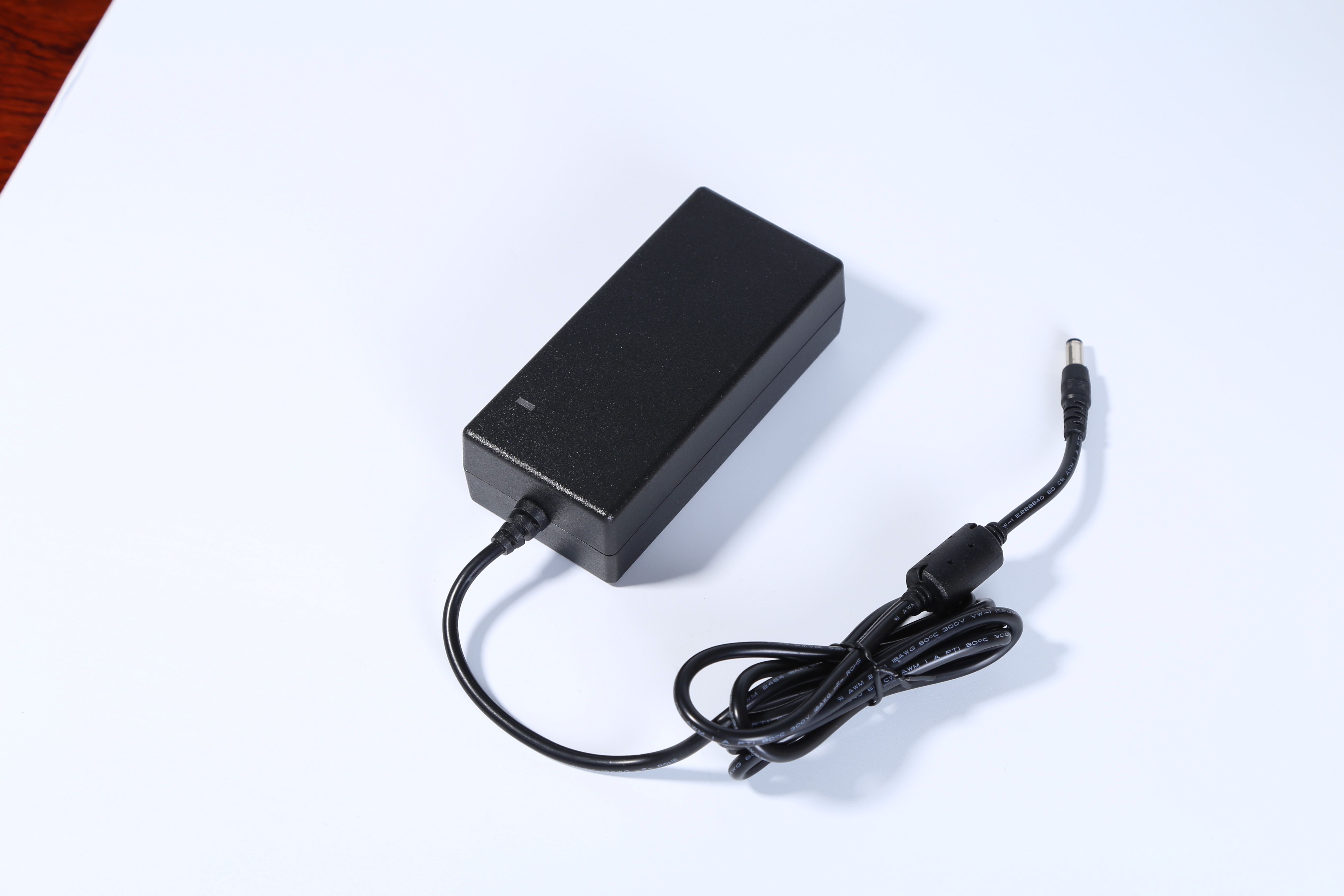 MX72Z-1604000型號16v4a歐規(guī)電源適配器 ce認證