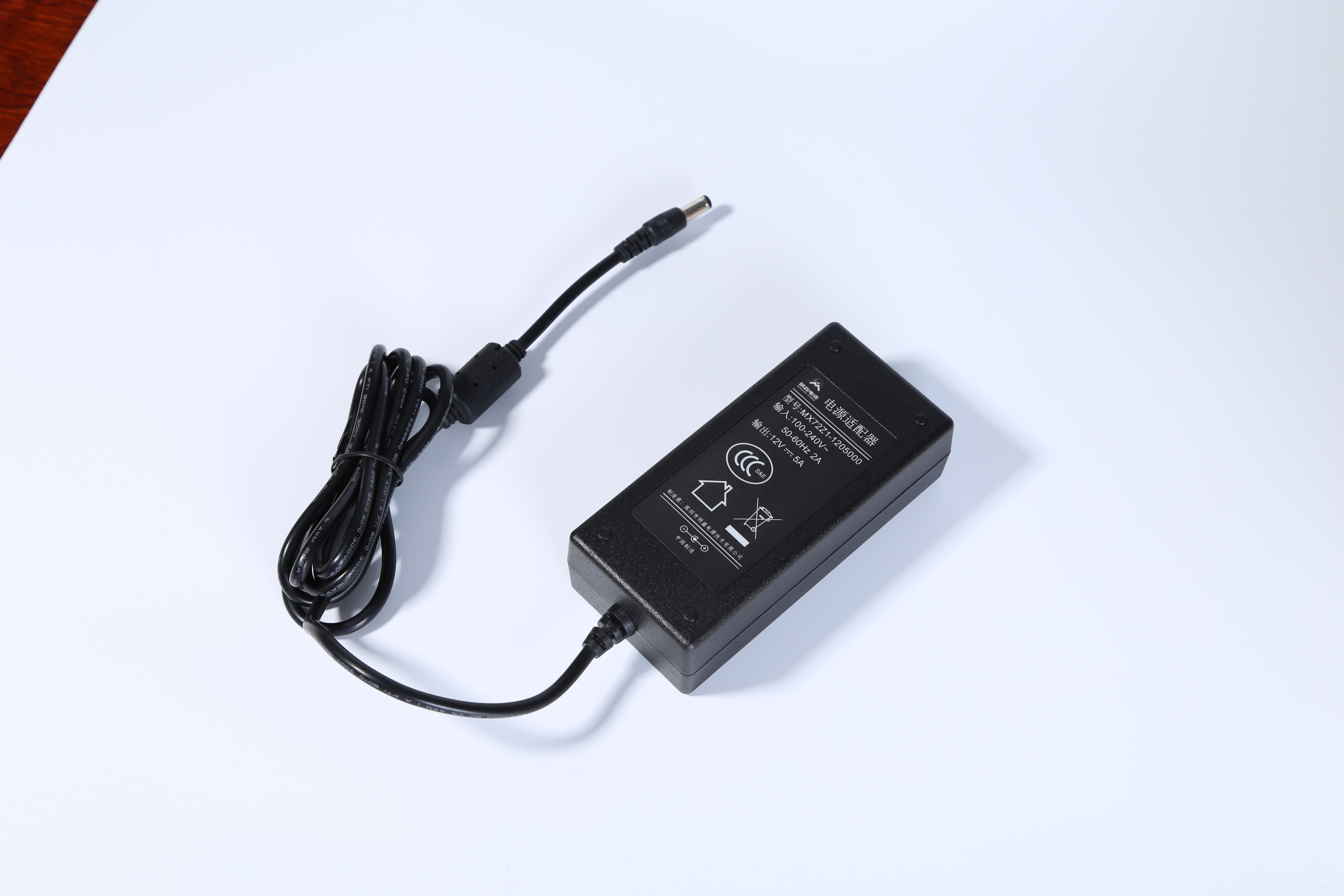 MX72Z-1354400型號13.5v4.4a國標(biāo)電源適配器 3c認證