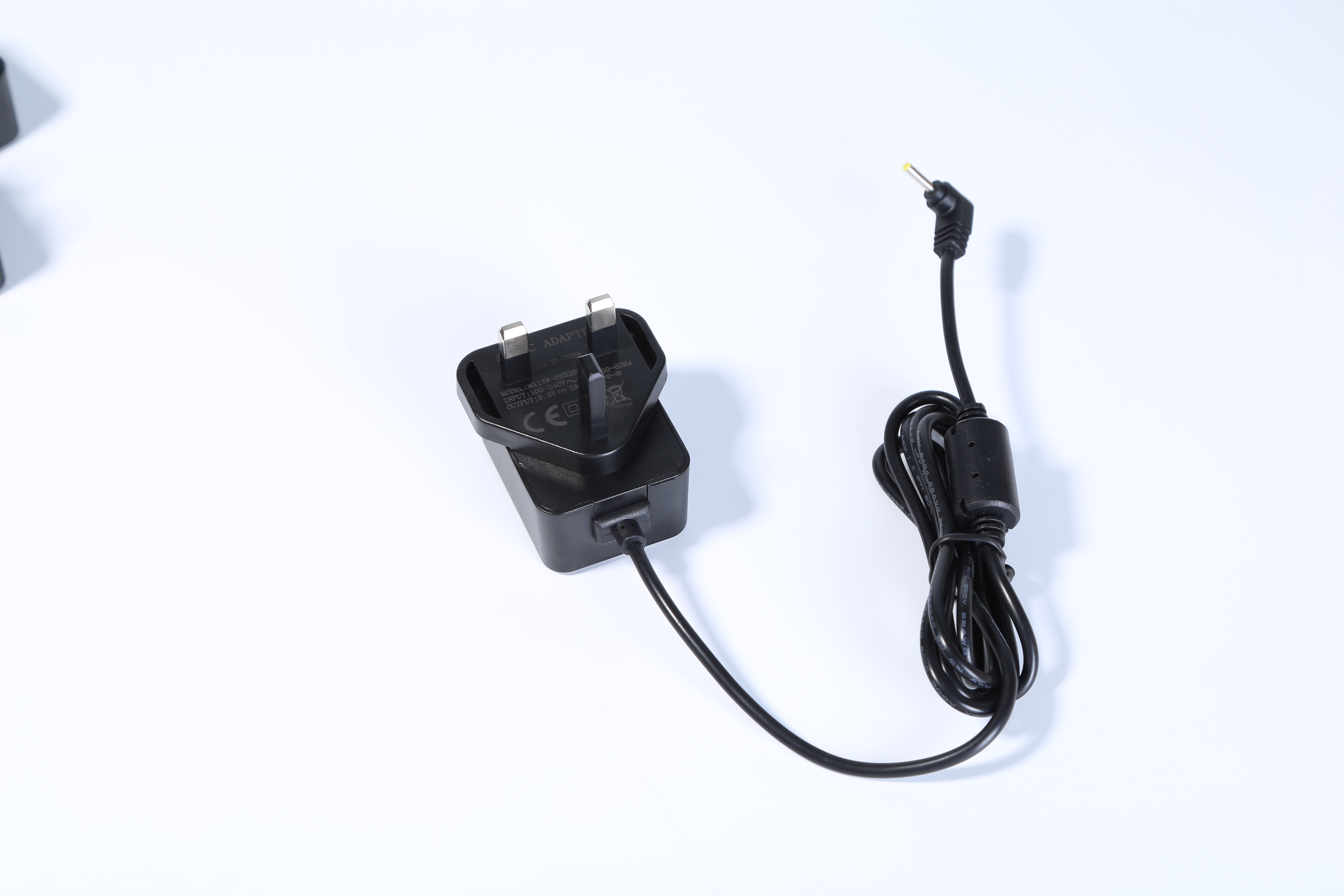 MX15w-0502500型號5v2.5a英規(guī)電源適配器 ce bs認(rèn)證