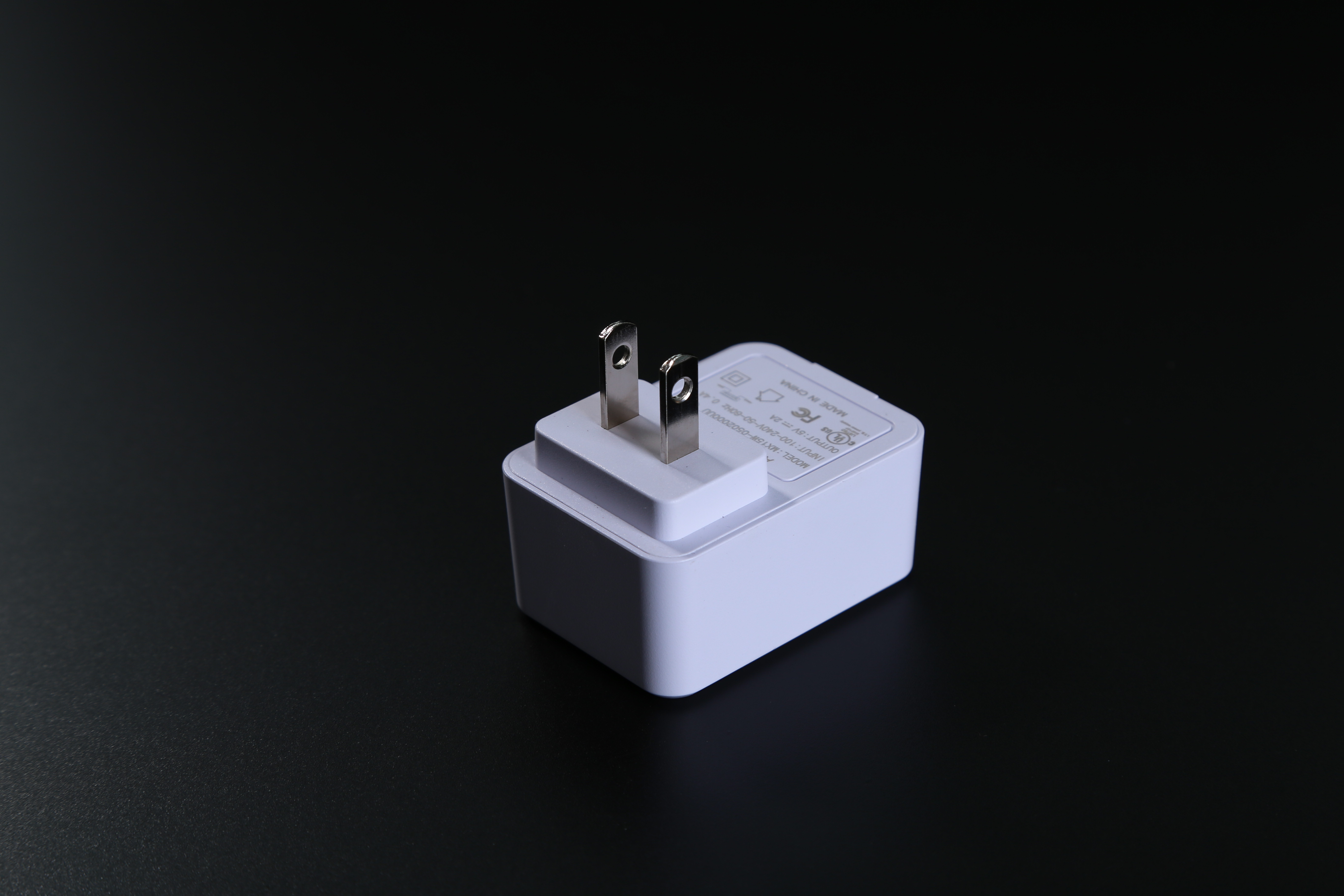 MX15w-0502100型號5v2.1a美規(guī)電源適配器 ul認(rèn)證