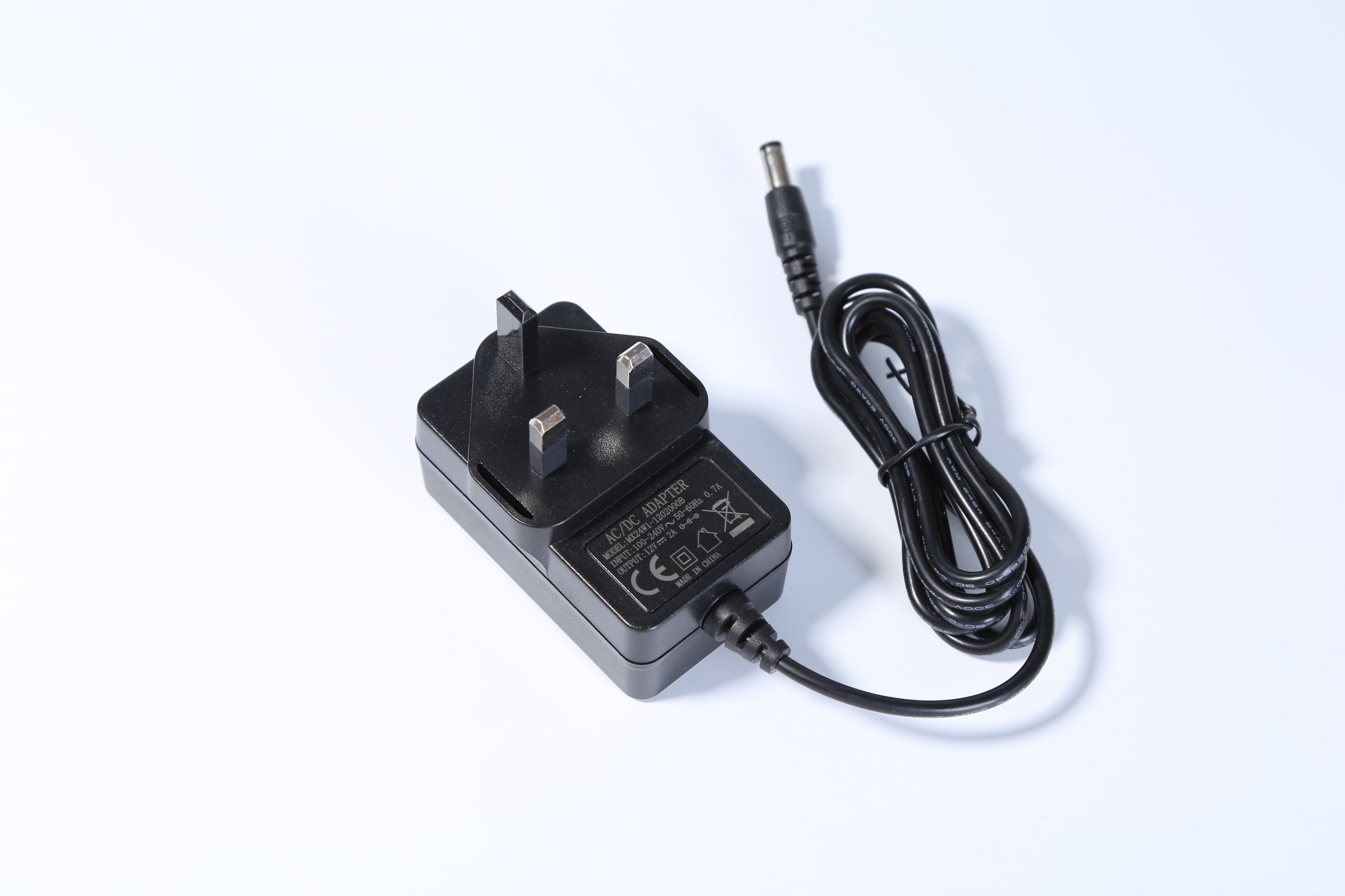 MX24w-2401000型號24v1a英規(guī)電源適配器 ce認證