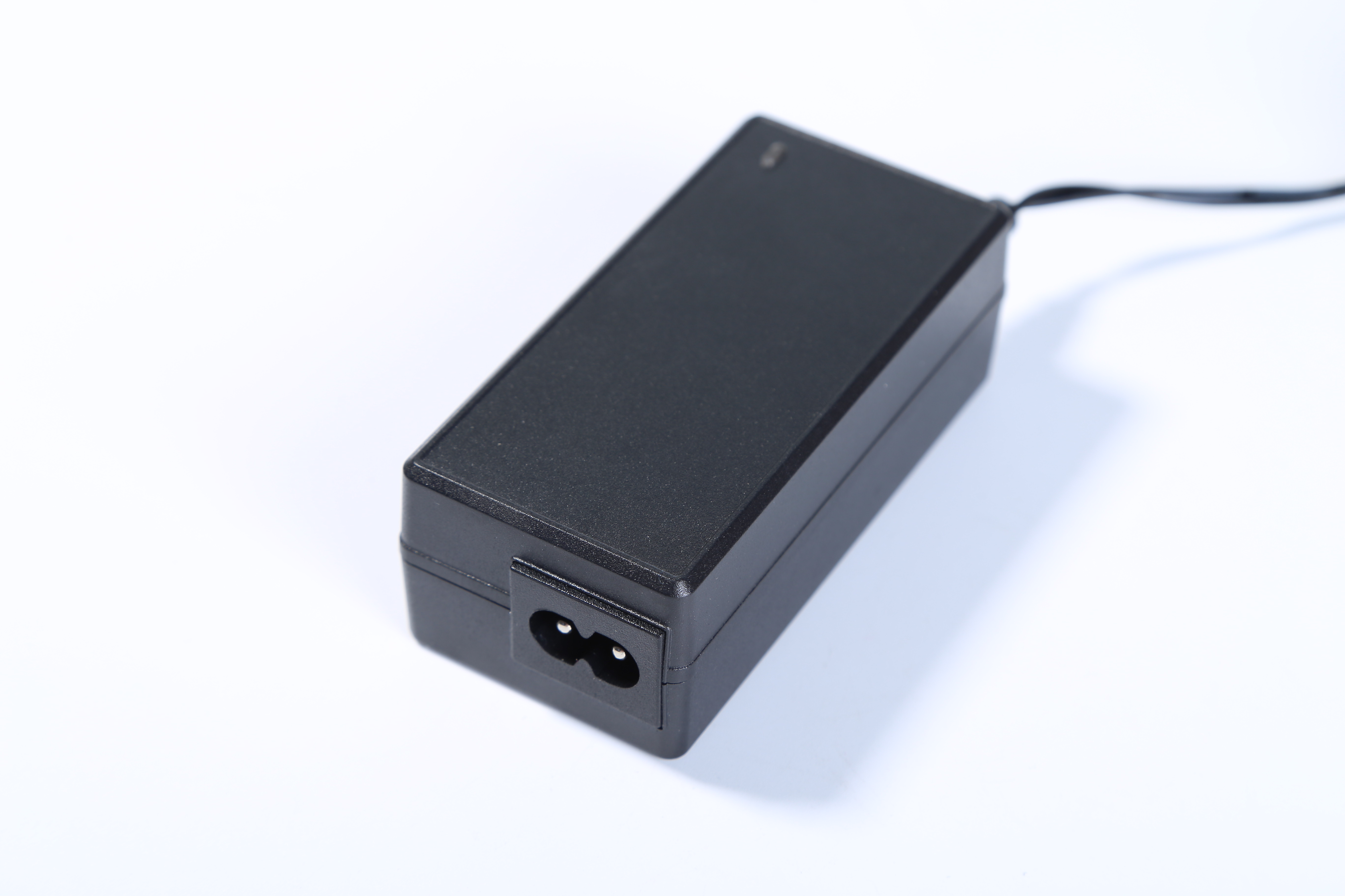 MX24w-2401000型號24v1a桌面電源適配器 cb認(rèn)證