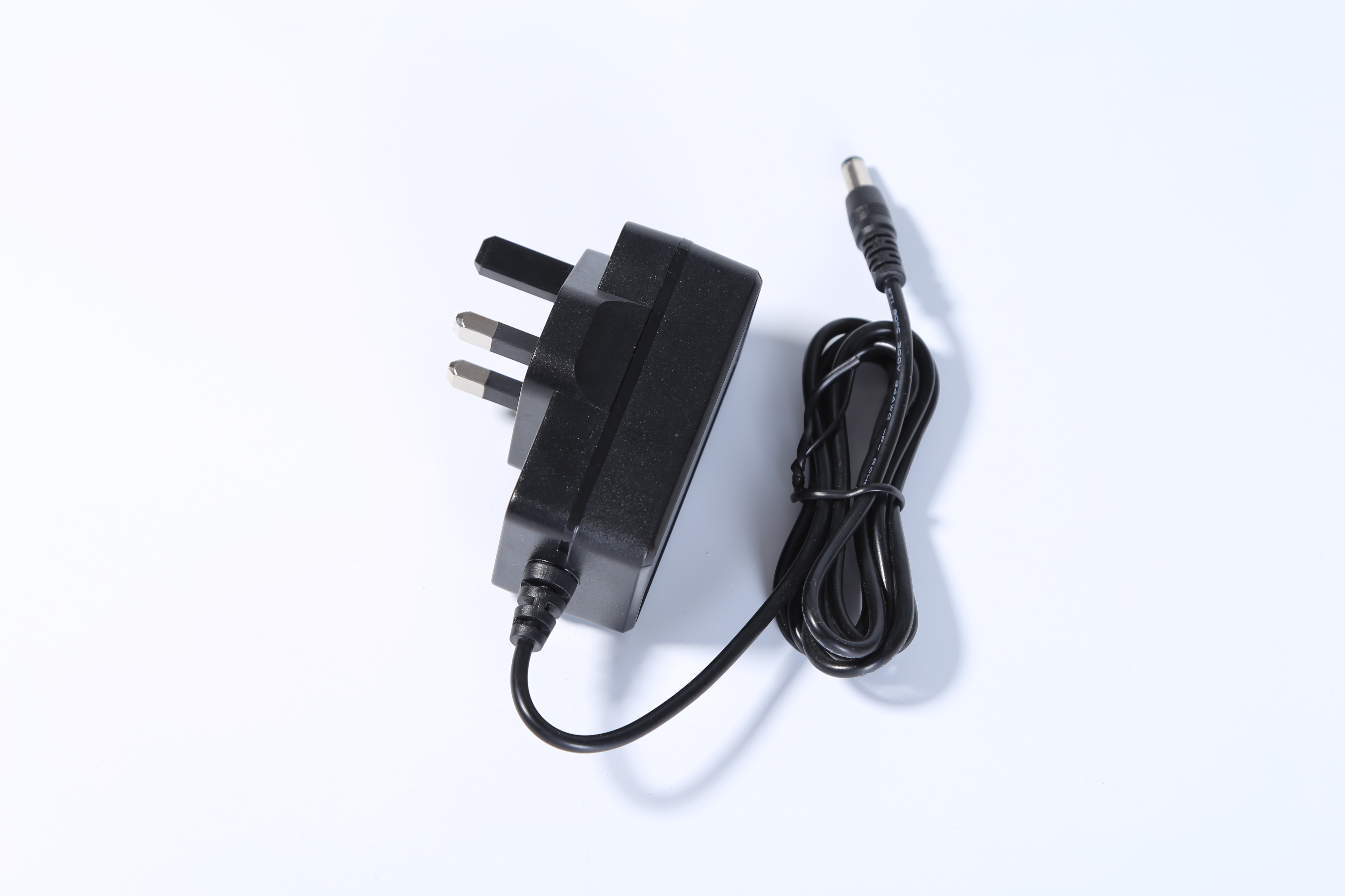 MX15U-0503000型號5v3a英規(guī)電源適配器 ce認證