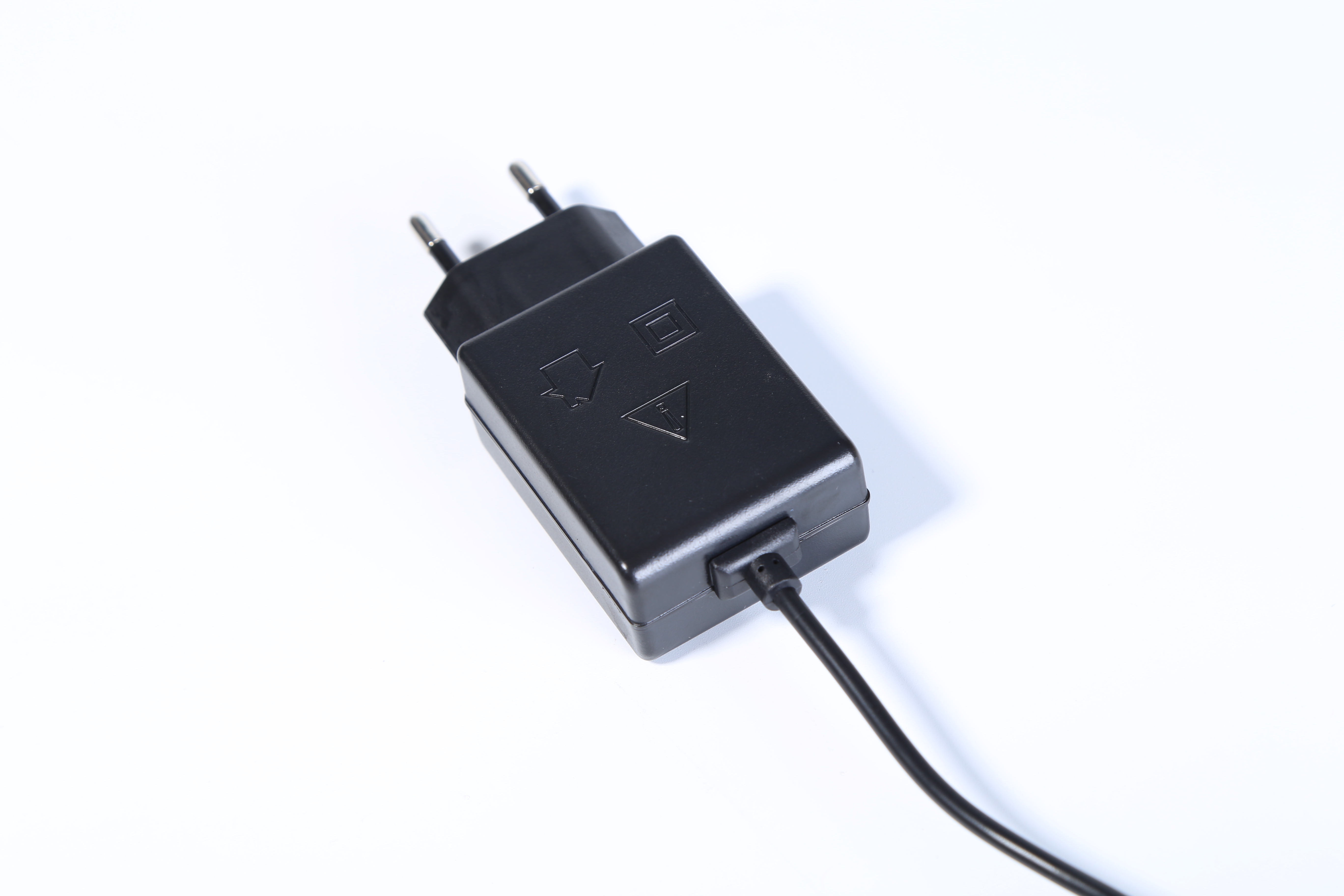 mx15x系列12v1.25a歐規(guī)電源適配器ce/gs認證