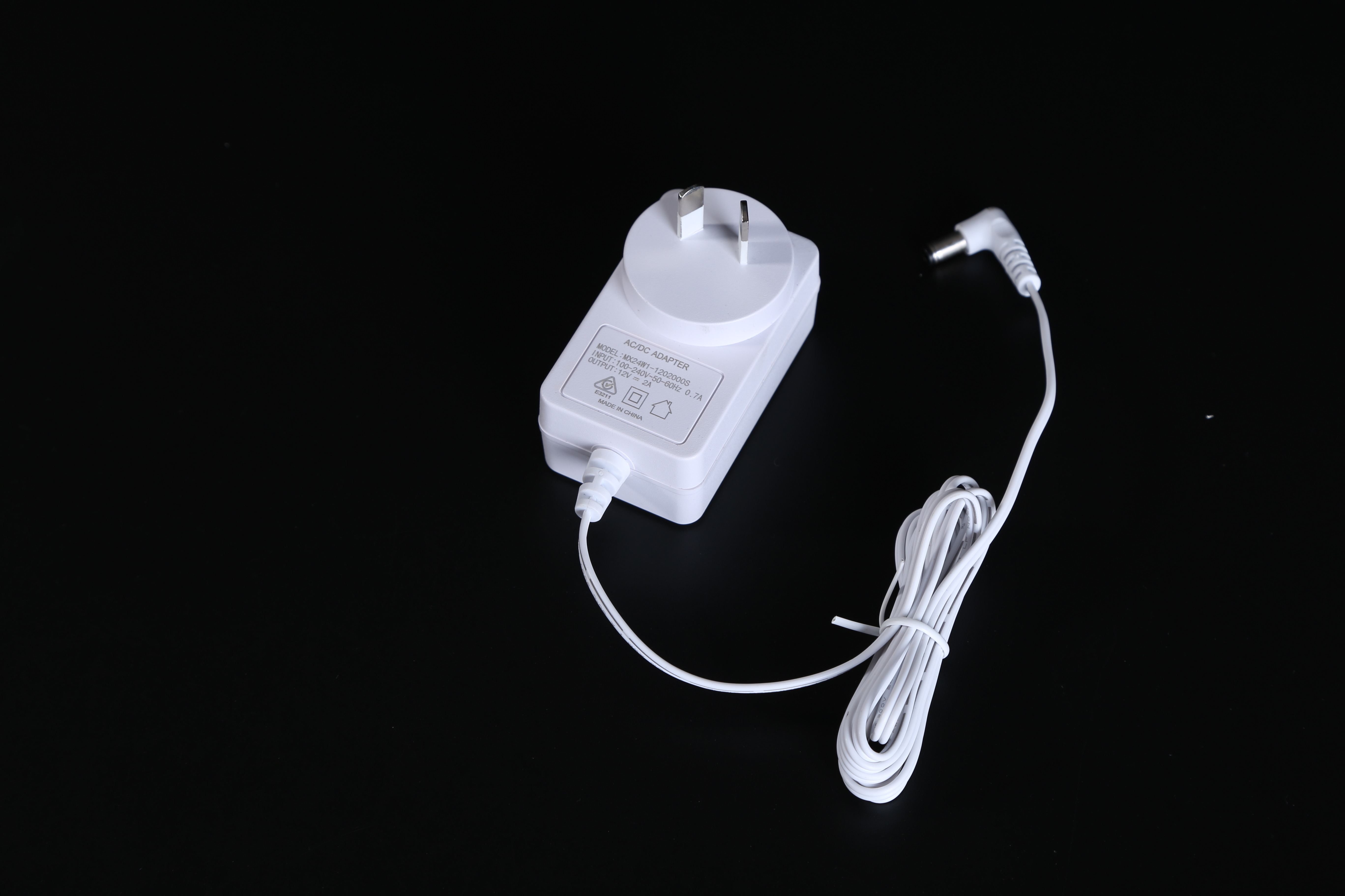 MX24W系列19v1a澳規(guī)電源適配器 saa認證