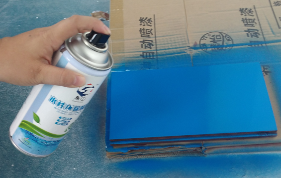 自喷漆