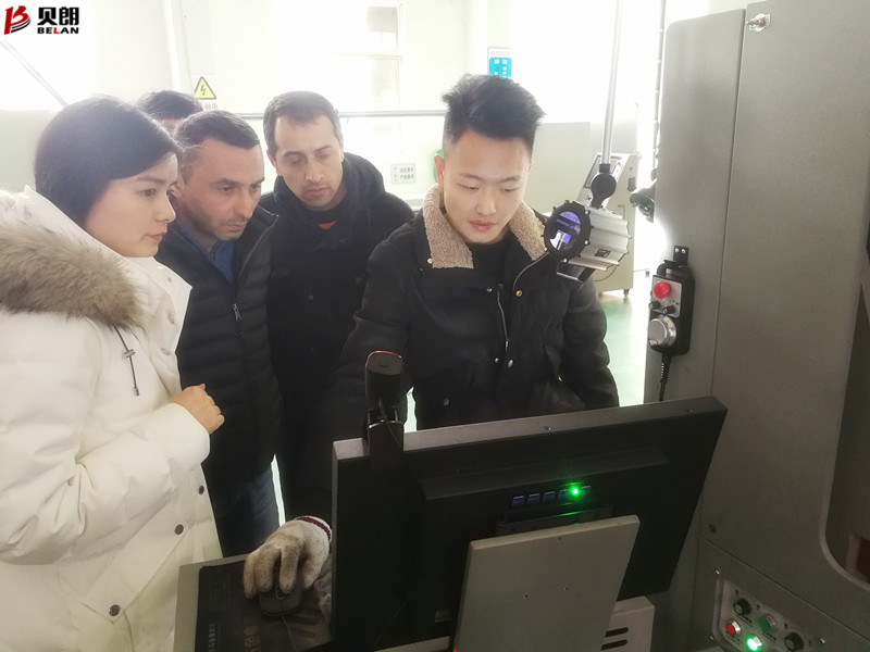 號外、號外，貝朗自動折線機廠家又迎來外國客戶啦