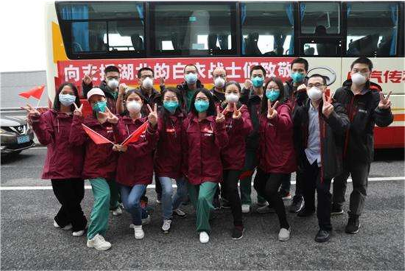 援鄂醫(yī)療隊回家——轉載網(wǎng)絡圖片